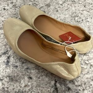 Mossimo Supply Co flats size 7.5. Gold